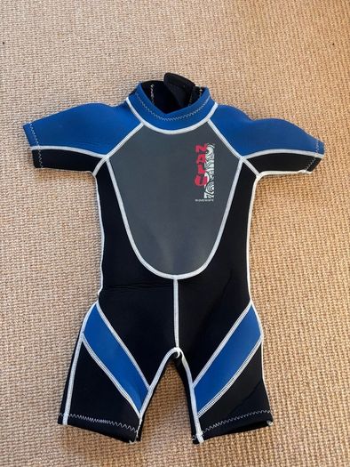 kids wetsuit 3-4