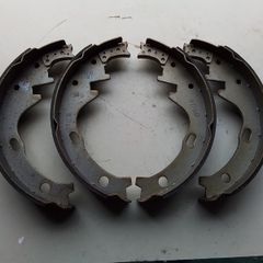 Nissan Urvan / Cabstar Brake Shoes.