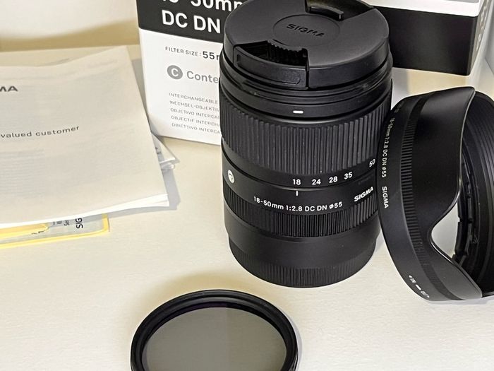Sigma 18-50mm f/2.8 DC DN Contemporary