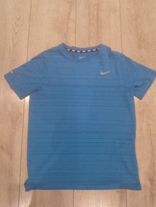 Nike t shirt