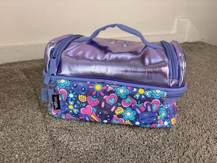 Smiggle Bunny lunchbox