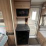 Caravan Image 8