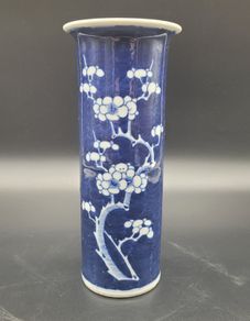 Chinese Qing Dynasty Prunus Pattern Brush Pot with 19th century CHINA Mark