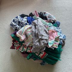 Big pack of girls clothes, mostly 4-5 years old