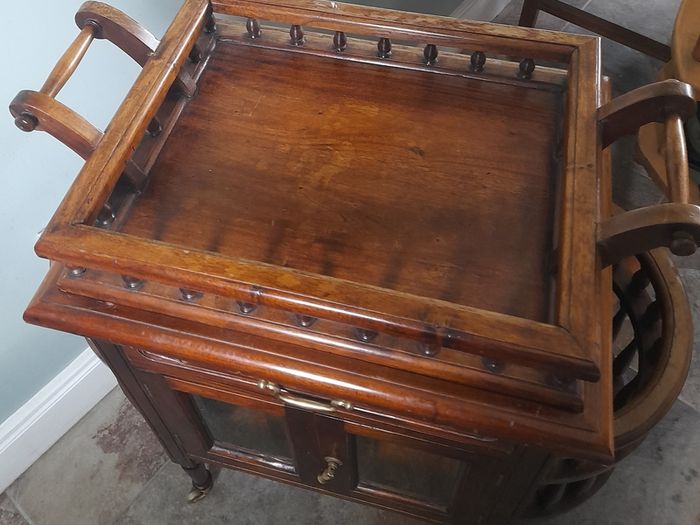 Vintage Drinks/Tea cabinet
