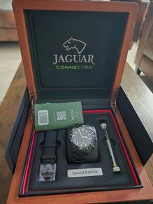 Mens jaguar connected watch