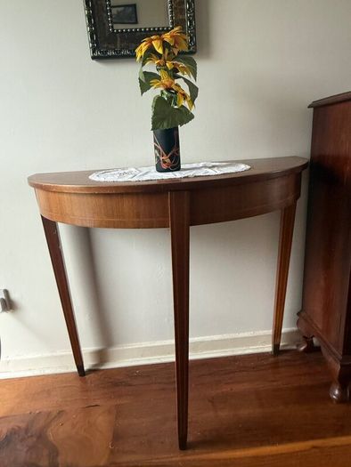 Hall table