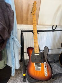 Fender Modern Player Telecaster Plus Honey Burst