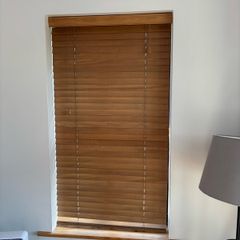 Venetian Blinds 4 x (83cm x 150cm) and 2 x (70cm x 200cm)
