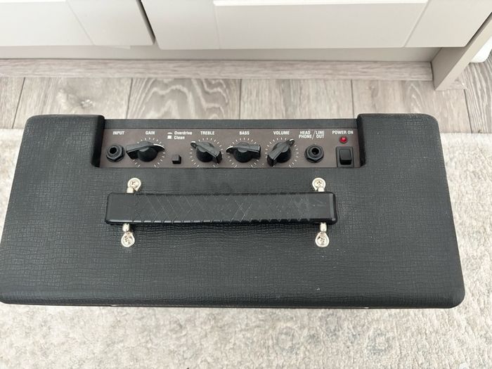 vox pathfinder 10