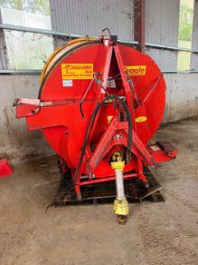 Teagle bale shreder