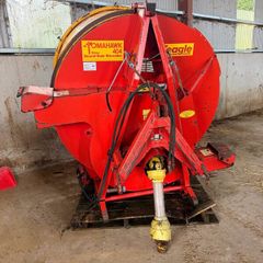 Teagle bale shreder