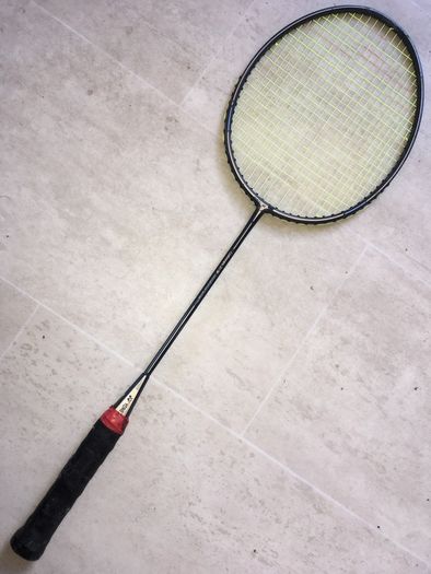 Yonex Badminton Racket Carbonex 21 SP. Cracked frame