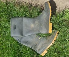 UK 13 Wellington Boots