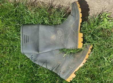 UK 13 Wellington Boots