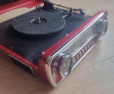 ION Mustang 4-in-1 Turntable Entertainment System - Red