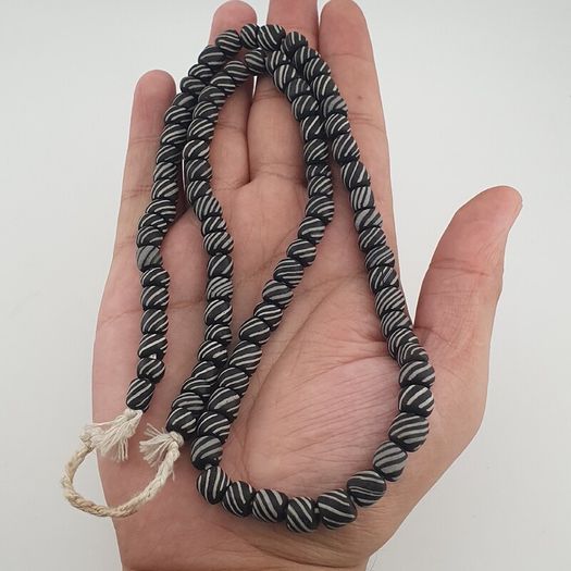 Vintage African Style White Stripe Black 8.2mm - 8.5mm Glass Beads Necklace Strand