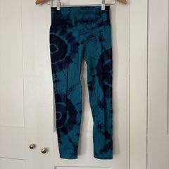 Pink Victoria's Secret leggings in tie dye print, in blue and navy