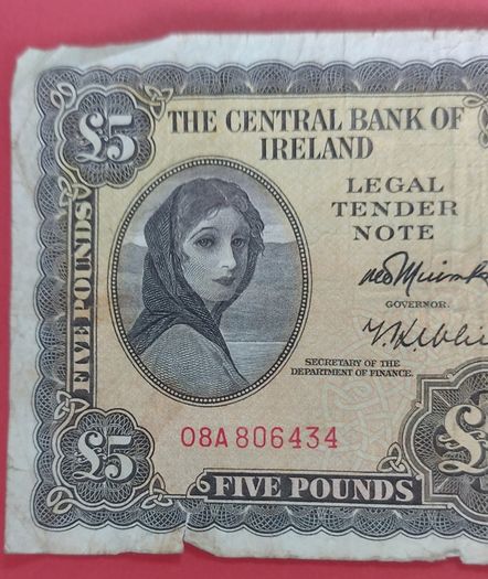 Irish 1967 Lavery Five pound banknote in Fine condition