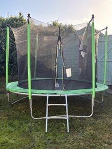 trampoline 8ft