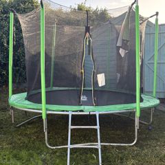 trampoline 8ft