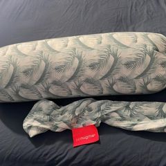 bbhugme nursing pillow