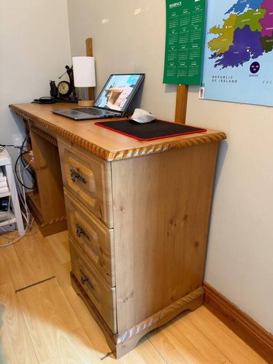 Writing Desk with Drawers and Mirror