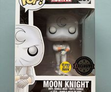 Funko Pop - Moon Knight Glow 267 Exclusive - Marvel - Vinyl Action Figure