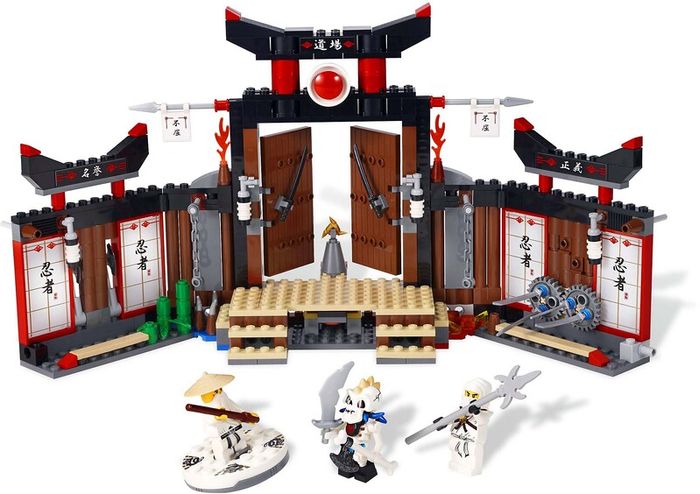 Lego Ninjago 2504: Spinjitzu Dojo (2011) 100% Complete (NO BOX OR CARDS)