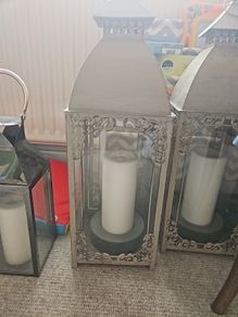4 lanterns 2 x large 2 x medium