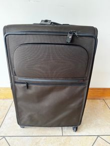 Tumi Extended Trip Expandable 4-Wheeled Packing Case excellent condition