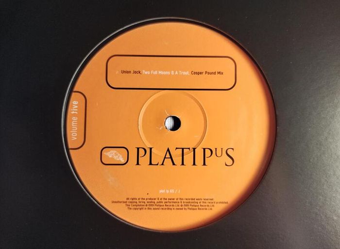Union Jack - Two Full Moons & A Trout - Caspar Pound MIX! Platipus Records - Acid TRANCE ANTHEM!