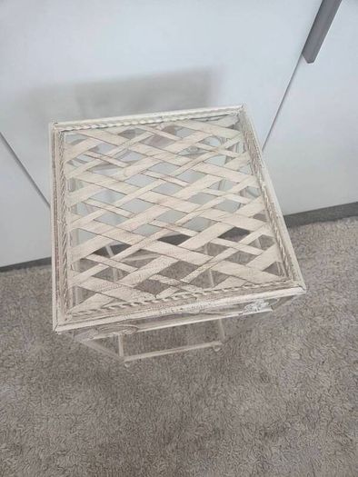 Metal stand