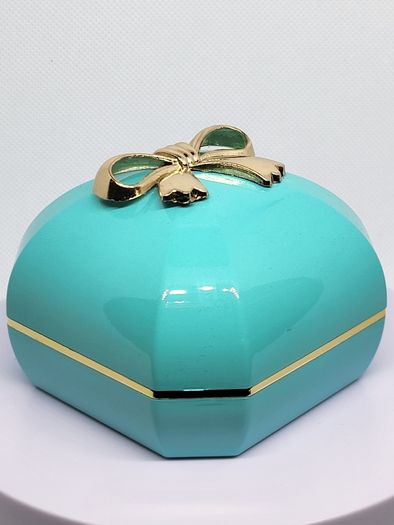 Luxurious Polished LED Lighted Solid Ring Box With Anti-Tarnish Protection (Size - 7x7x6 cm)