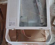 flood light new