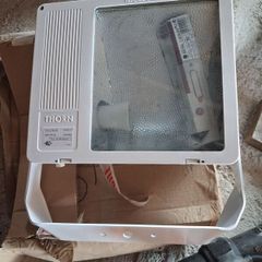 flood light new
