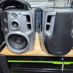 speakers