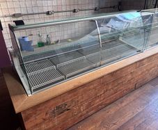 Commercial Refrigerated Deli Display Counters