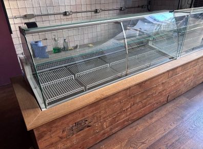 Commercial Refrigerated Deli Display Counters