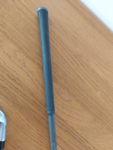 Golf  Cleveland Launcher  Uhx  Irons 5 To P/w In Perfect  Condition  Grafite Shafts  (r) Flex