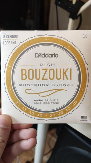 Irish Bouzouki with pickup +2 sets of bouzouki strings