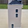 KLM House 74, a miniature house made of Delft Blue ceramic Image 3