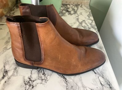 Leather boots