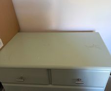 chest of drawers & 2 bedside lockers