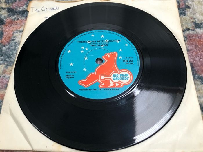 The Quads - There Must Be Thousands (1979) 7"