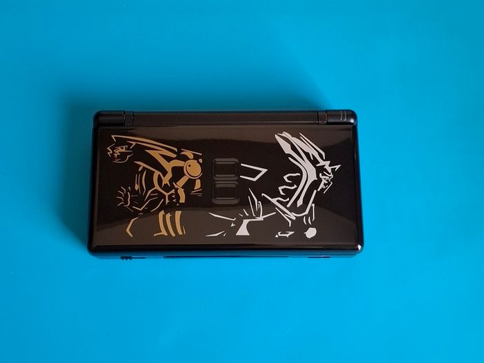 DS Lite w/ Pokemon Shell
