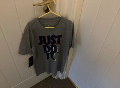 Nike grey T-shirt BNWT sage 10/12