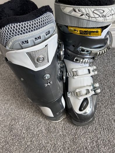 ladies ski boots