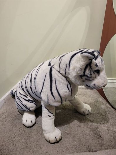 XXL plush white tiger