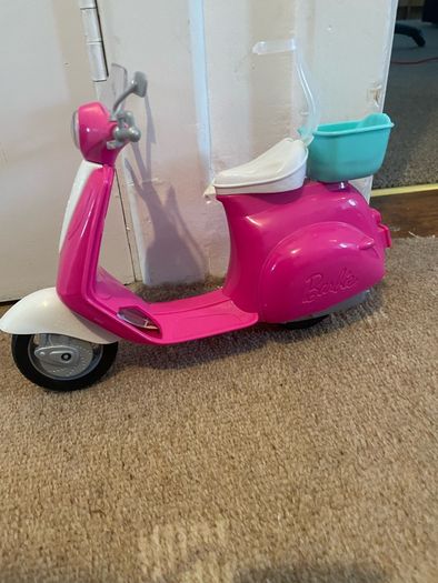 Barbie Dream House and Playsets